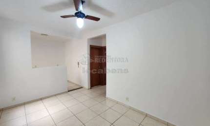 Rios de Itália Apartamento de 02 dormitórios com 01 vaga de garagem.