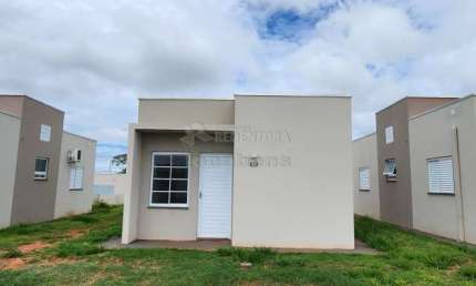 Excelente Casa em Condomínio para Locação de 2 dormitórios