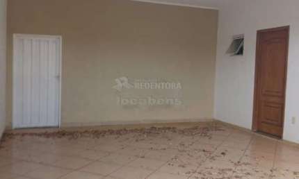 Casa Residencial Jardim Gisete com 03 dormitórios, 02 vagas de garagem.