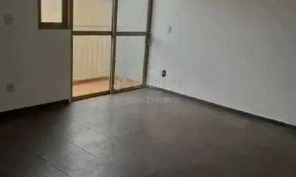 Apartamento com 03 dormitórios, 01 vaga de garagem privativa no bairro parque estoril.