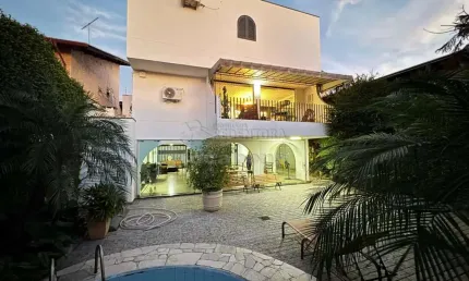 Venda de Sobrado com Piscina no Jardim Europa - Ideal para Uso Residencial ou Comercial | São José do Rio Preto/SP