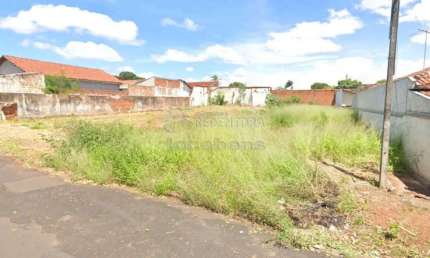 Terreno residencial ou comercial localizao no Jardim Itapema.