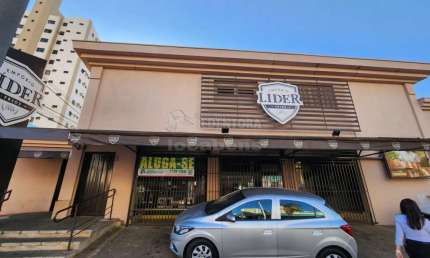 Casa Comercial - Localizado na Avenida Bady Bassitt / Rubião Junior