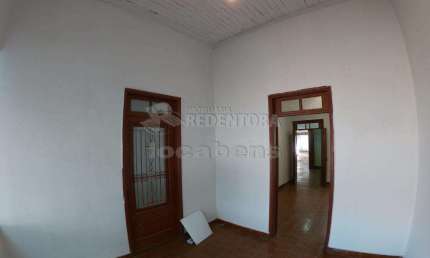 Ótima casa comercial em Engenheiro Schmitt com 5 salas