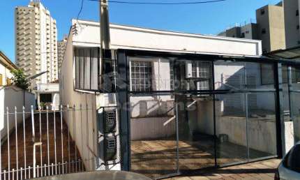 Centro - Casa Comercial com Acessibilidade e Excelente Localização
