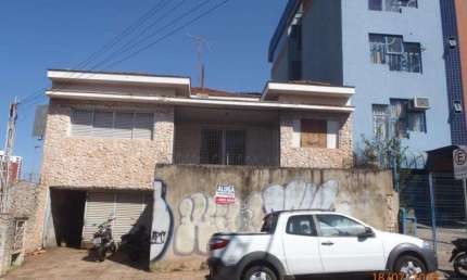 Casa para reformar a poucos metros da Avenida Alberto Andaló