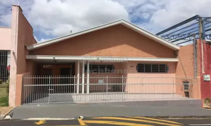Boa Vista casa comercial localizado na Rua Saldanha Marinho