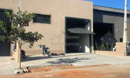 Salão Comercial com 02 banheiros - Residencial e Empresarial Ascolo Martin