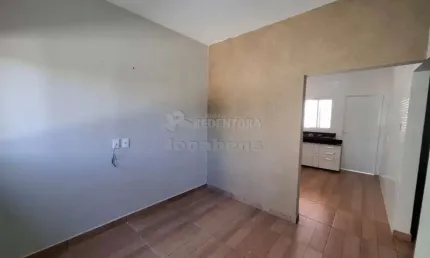 Casa com 3 dormitórios e 1 vaga de garagem no bairro Residencial Regissol II