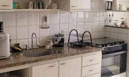 Jardim Tarraf II / Condomínio Residencial Forest Hills - Casa com 04 dormitórios, sendo 01 tipo apartamento