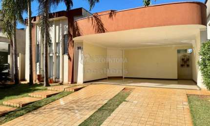 Linda casa para venda no condomínio Quinta da Mata - 3 dormitórios sendo um com hidro.