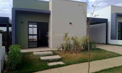 Ótima Casa em Condomínio para Locação - 3 Dormitórios / Fenhouse