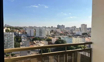 Bom Jardim Apartamento de 03 dormitórios, sala com sacada.