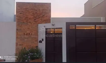 Ótima Casa Residencial para Venda - 3 Dormitórios / Jardim Tangará