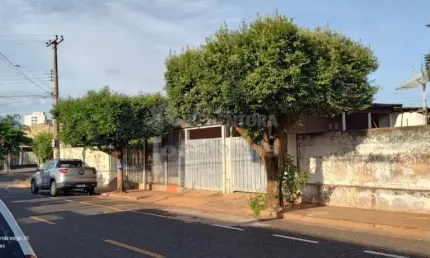 Casa residencial com 03 Dormitórios no São Francisco