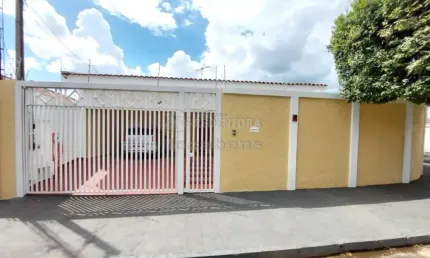 Casa com 3 quartos à venda no Jardim Caparroz, São José do Rio Preto 