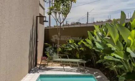 Casa semi-mobiliada no condominio raizes imperial com área gourmet ampla e energia fotovoltaica.