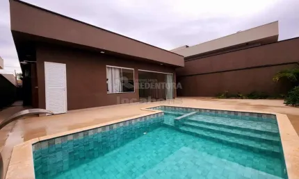 Casa localizada no residencial recanto do lago com 03 dormitórios e área de lazer.