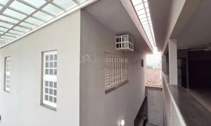 Aluga/  lindo e amplo sobrado com 04 quartos e 01 edícula casa sobrado - parque industrial residencial ou comercial para locação em são josé do rio preto