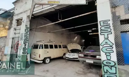 Galpão em Avenida movimentada esquina com  a João Pessoa