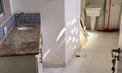 APTO - 140m², 2 SUÍTES - PÉ NA AREIA E VISTA DESLUMBRANTE