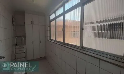 Venda de apartamento em Gonzaga, Santos: 99m², 2 dormitórios, 2 banheiros por R$ 640.000. Seu novo lar espera por você!