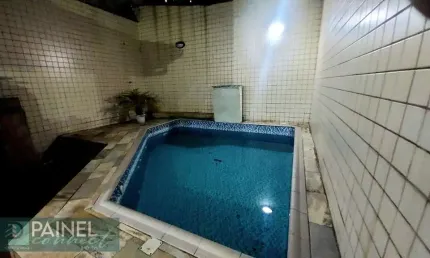 Casa à venda em Santos: Piscina e Área Gourmet Privativa