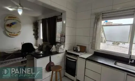 Casa à Venda em Estuário - Santos: 2 Suítes, 105m² por R$485k