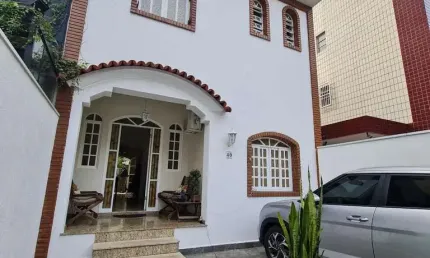 Casa em Boqueirão, Santos: 3 Dorms, 2 Suítes, 5 Banheiros