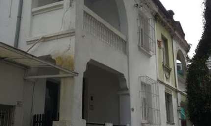 Casa com 3 quartos para alugar na Rua Pernambuco, 136, Gonzaga, Santos