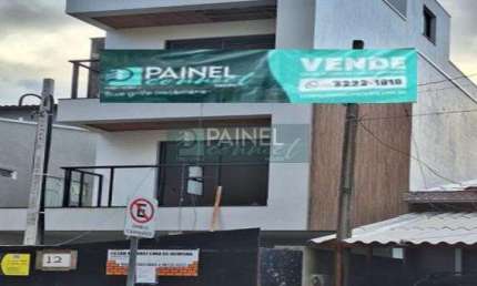 Casa à Venda em Embaré - Santos: 2 Suítes, 110m² por R$980k
