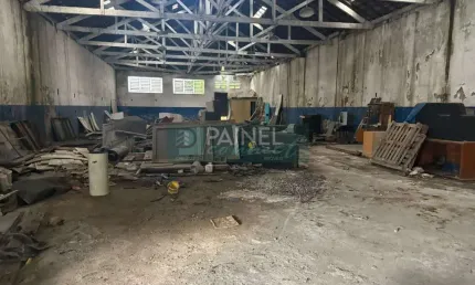 Galpão em Vila Mathias - Santos: 650m² para Locação R$8000