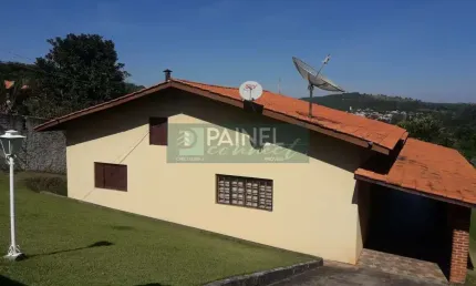 Casa à Venda em Atibaia: 3 Quartos, 1100m², R$800mil