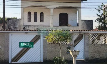 Casa à Venda na Vila Santa Rosa Guarujá, 3 Dorms, 248m²
