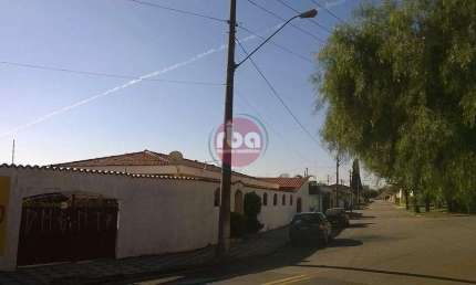 Casa térrea em ponto comercial! Esquina com a Av. Santa Cruz