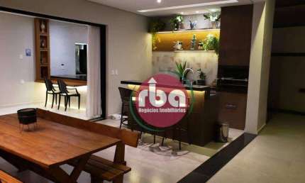 Casa com excelente localização no Condomínio Lagos D`Icaraí em Salto