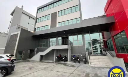 Sala comercial para alugar na Rua Lauro Linhares, Trindade, Florianópolis