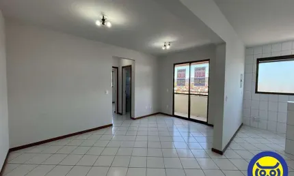 Apartamento com 2 quartos para alugar na Rua Antônio Luiz Medeiros, Barreiros, São José