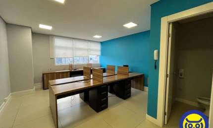 Sala comercial para alugar na Rua Rua General Liberato Bittencourt, Estreito, Florianópolis