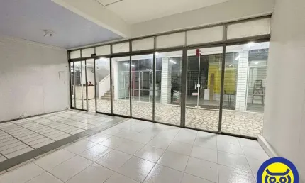 Ponto comercial para alugar na Rua Conselheiro Mafra, Centro, Florianópolis