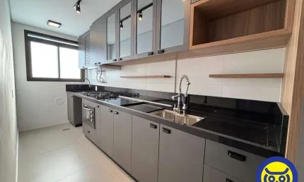 Apartamento com 2 quartos para alugar na Avenida Hercílio Luz, Centro, Florianópolis