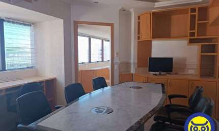 Sala comercial para alugar na Rua Dom Jaime Câmara, Centro, Florianópolis
