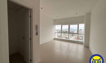 Sala comercial para alugar na Rua General Liberato Bittencourt, Canto, Florianópolis