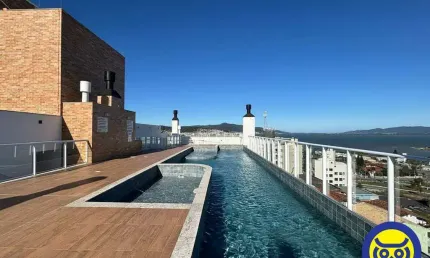 Apartamento com 03 dormitórios e Vista Mar no Estreito