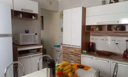 Casa com 2 quartos à venda na Vila Suissa, Mogi das Cruzes  por R$ 420.000