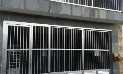 Casa com 4 quartos à venda no jardim lincoln, suzano  por r$ 400.000
