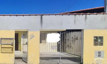 Casa com 2 quartos à venda no Parque Maria Helena, Suzano  por R$ 350.000