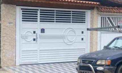 Casa com 3 quartos à venda na Tupi, Praia Grande , 126 m2 por R$ 680.000