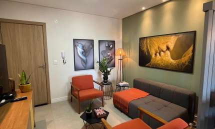 Apartamento finamente decorado com linda vista na Praia dos Ingleses.