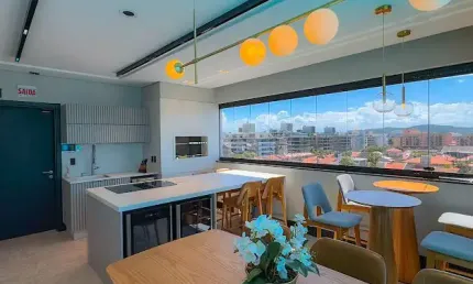 *apartamento duplex com 2 suítes e vista para o mar